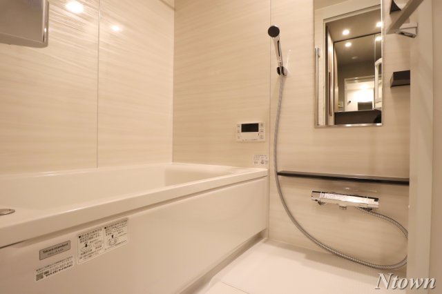 バス・シャワールーム　お風呂で日々の疲れを落としましょう