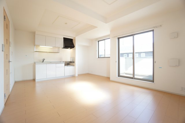 居室・リビング　※同タイプの写真です。