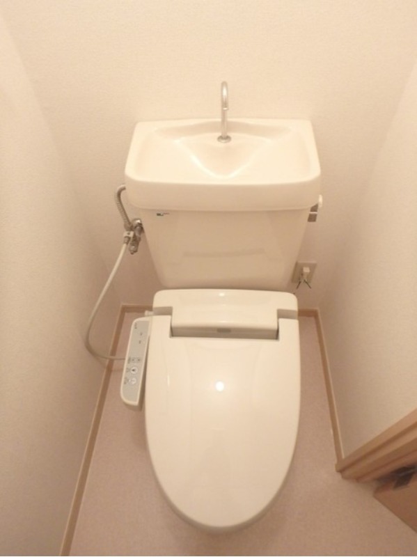 トイレ　図面と現状に相違がある場合には現状を優先