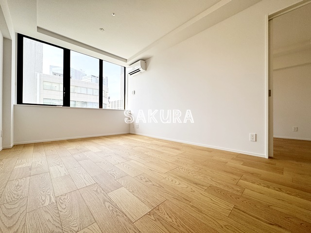 居室・リビング　こちらのリビングで趣味の時間をお楽しみください♪