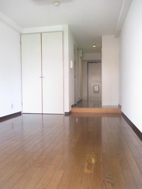 居室・リビング　～お部屋の日当たりは良好ですよ～