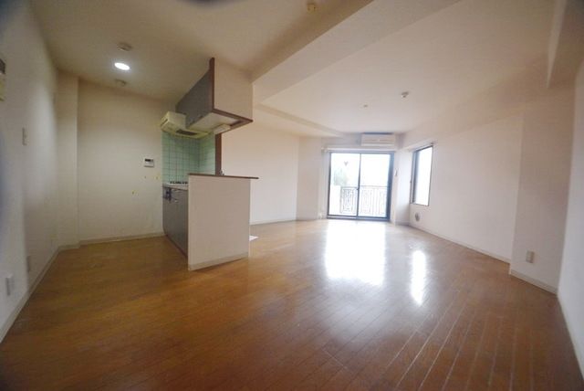 居室・リビング　★お部屋探しは、当店千歳烏山店へ★