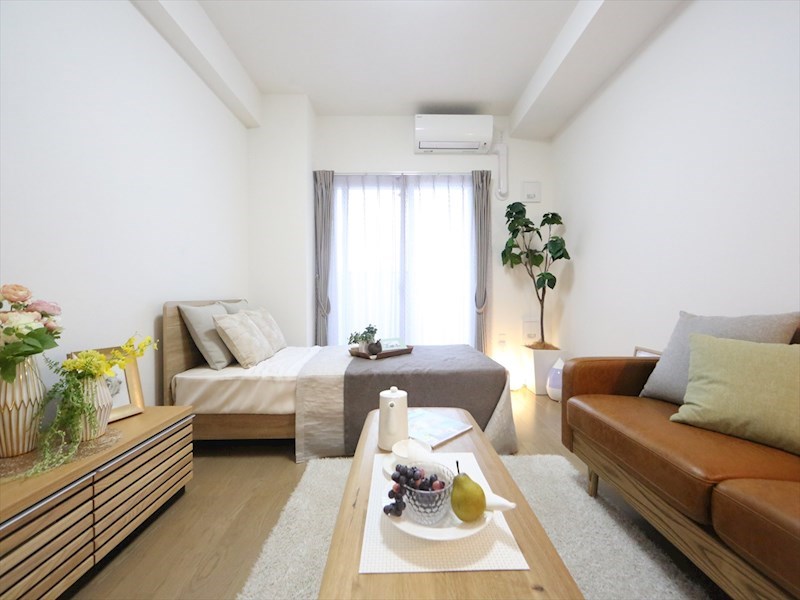 バルコニー　洋室8.5帖　エアコン完備　クローゼット付　南面バルコニー