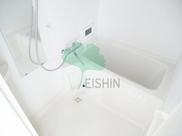 バス・シャワールーム　清潔感のある浴室です！