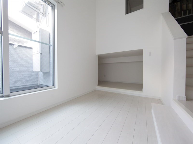 居室・リビング　洋室5.2帖　アンダーロフト4.8帖（寝室にも使えます）