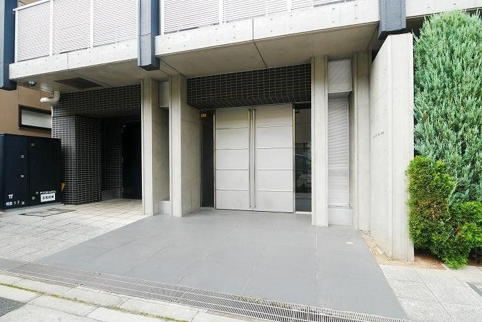 エントランス　エントランス