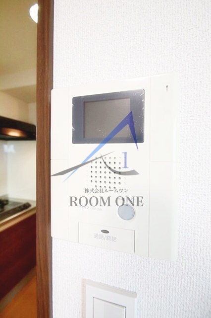 セキュリティ　モニター付きインターホンです。