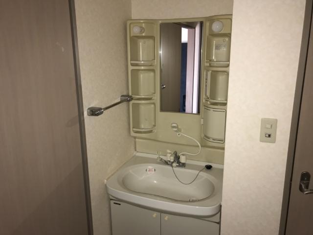 洗面設備　洗髪洗面化粧台