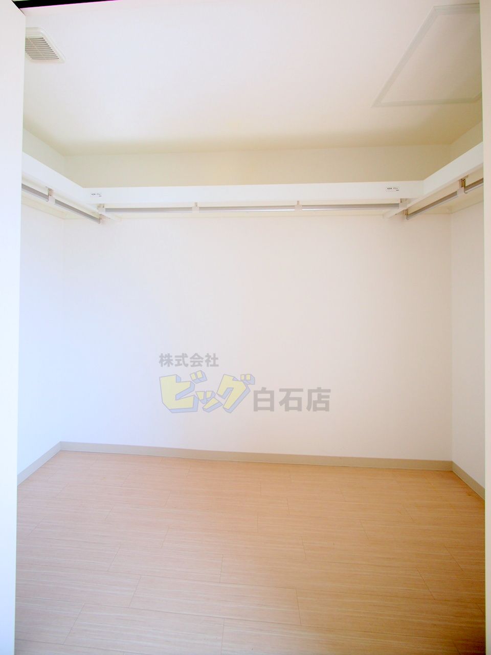 収納　広々としたウォークインクローゼットも完備されています♪