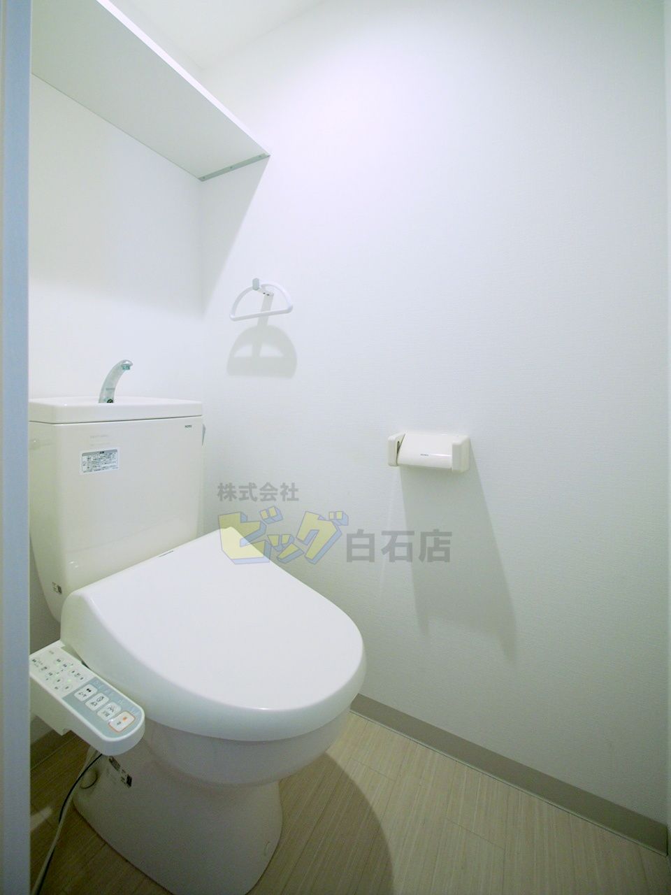 トイレ　ウォシュレット付きのトイレです♪