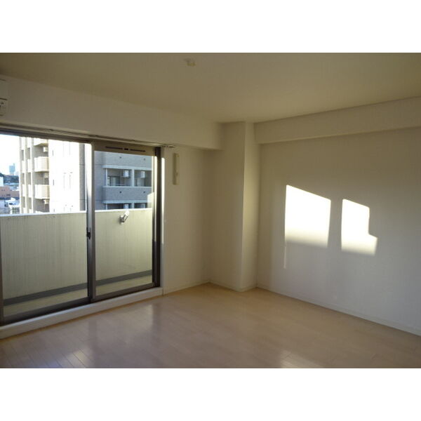 居室・リビング　同一タイプ(別室写真)