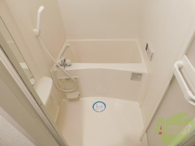 バス・シャワールーム　一日の疲れはゆったりバスタイムで解消しっかり温もって下さい