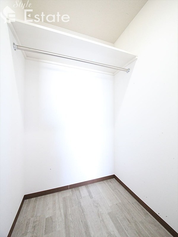 収納　ウォークインクローゼット