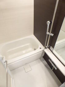 バス・シャワールーム　バスルーム