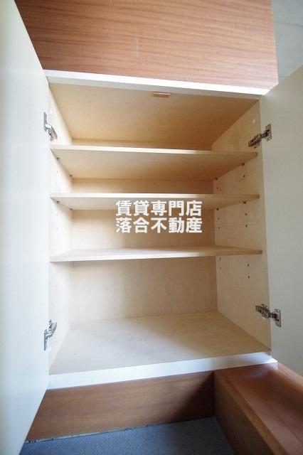 収納　シューズボックス