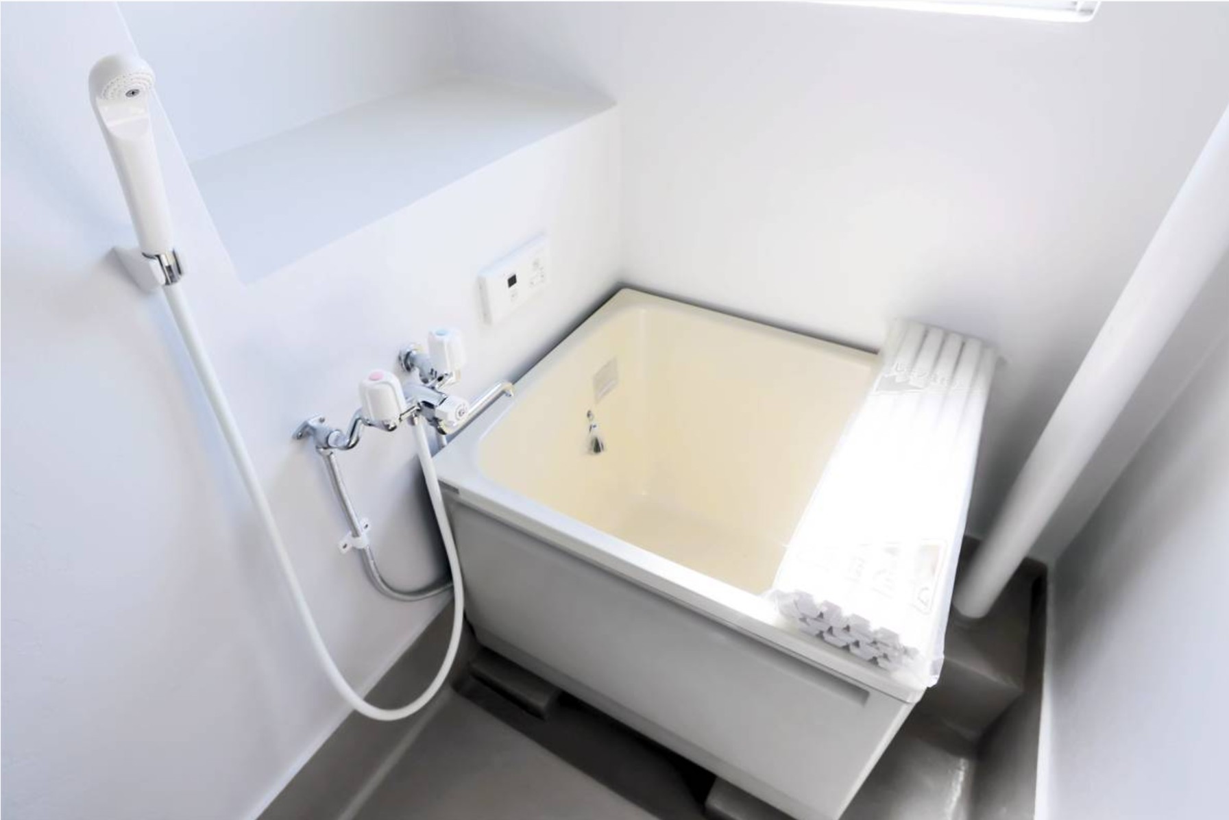 バス・シャワールーム　同タイプ写真です