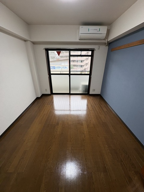 居室・リビング　別部屋参考写真です