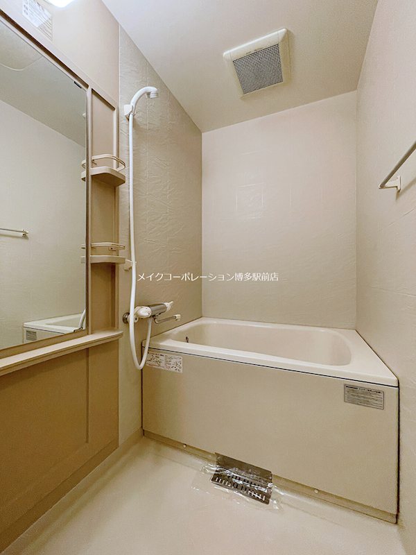 バス・シャワールーム　※入居中の為別部屋写真使用現状優先