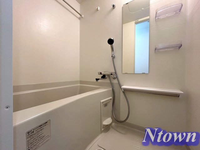 バス・シャワールーム　ゆったり過ごせるお風呂です