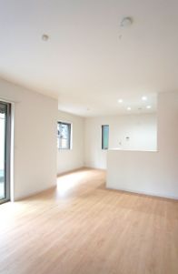 居室・リビング　こちらの居間で趣味の時間をお楽しみください