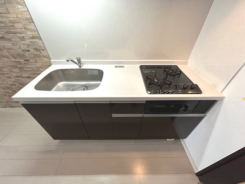 キッチン　☆システムキッチン・2口グリル付き☆