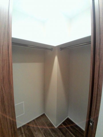 収納　※同物件別住戸の写真を参考に掲載しております。