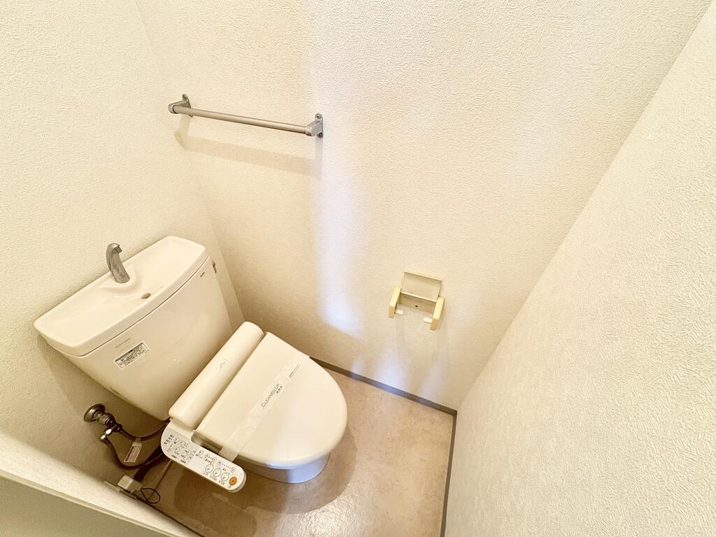 トイレ　～内観写真※現況優先～