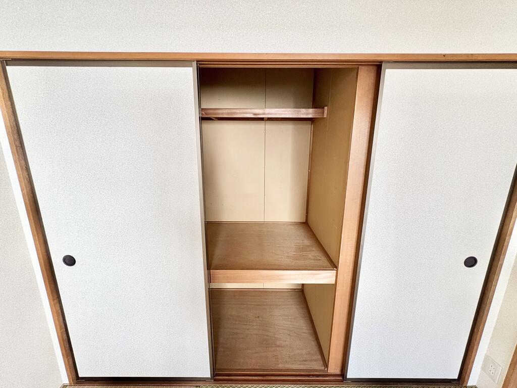 収納　～内観写真※現況優先～