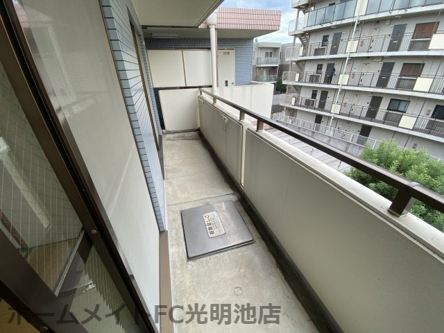 バルコニー　バルコニー付きです