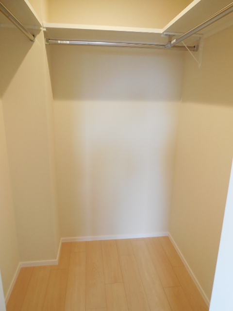 収納　ウォークインクローゼット