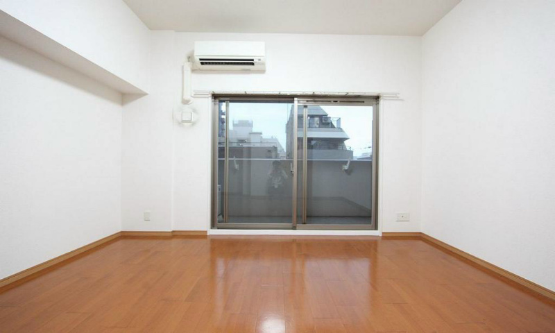 居室・リビング　洋室7.3帖　エアコン完備