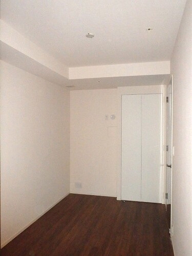 居室・リビング　洋室（約5.0畳） ※2017年11月撮影の写真