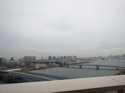 キッチン　バルコニーからの眺望　※2017年11月撮影の写真