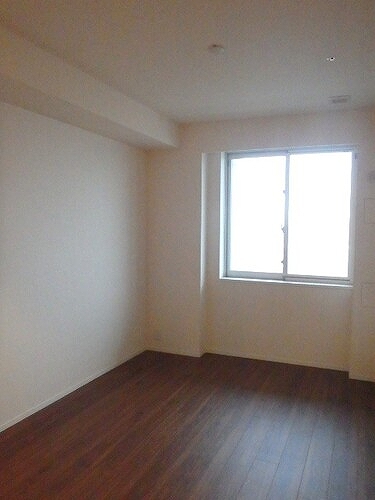 眺望　洋室（約7.1畳） ※2017年11月撮影の写真