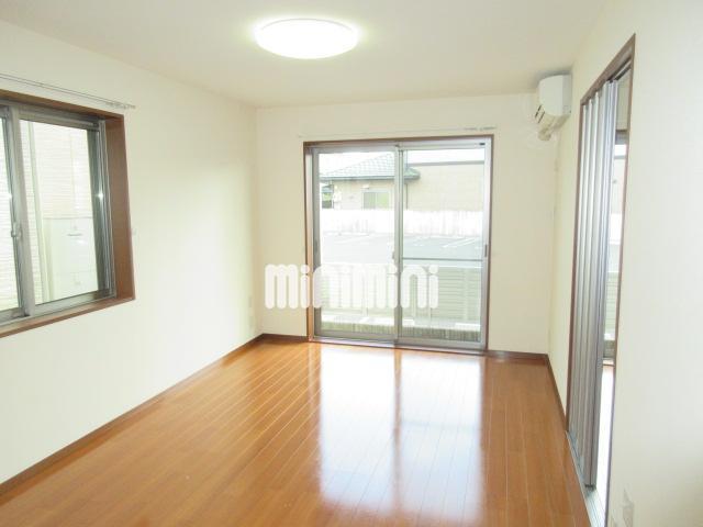 居室・リビング　綺麗なお部屋です。