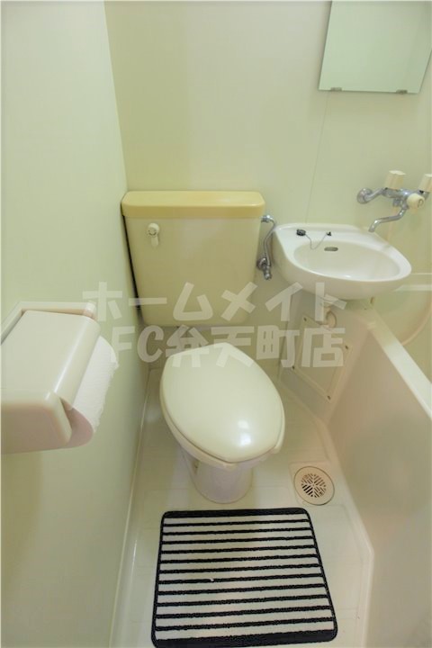 トイレ　ゆったりとした空間のトイレです