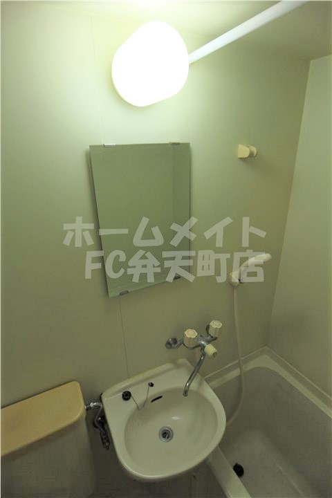 洗面設備　洗面所です