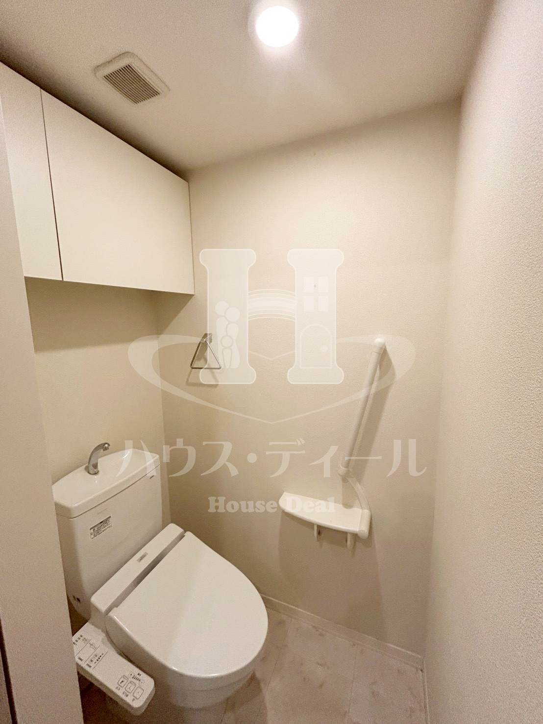 トイレ　トイレもきれいです