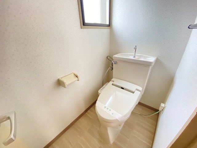 トイレ　※別部屋参考写真