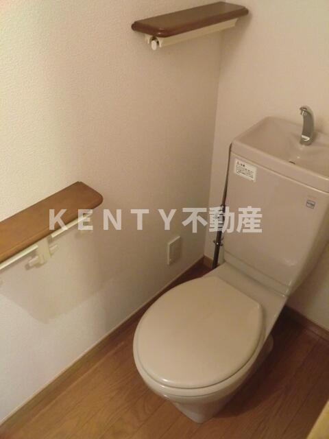 トイレ　ゆったりとした空間のトイレです