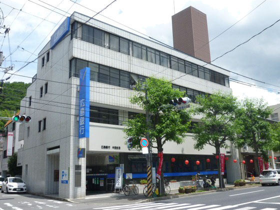 銀行　広島銀行牛田支店（銀行）まで426m