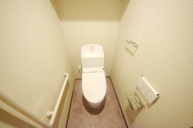 トイレ　清潔感のあるトイレです