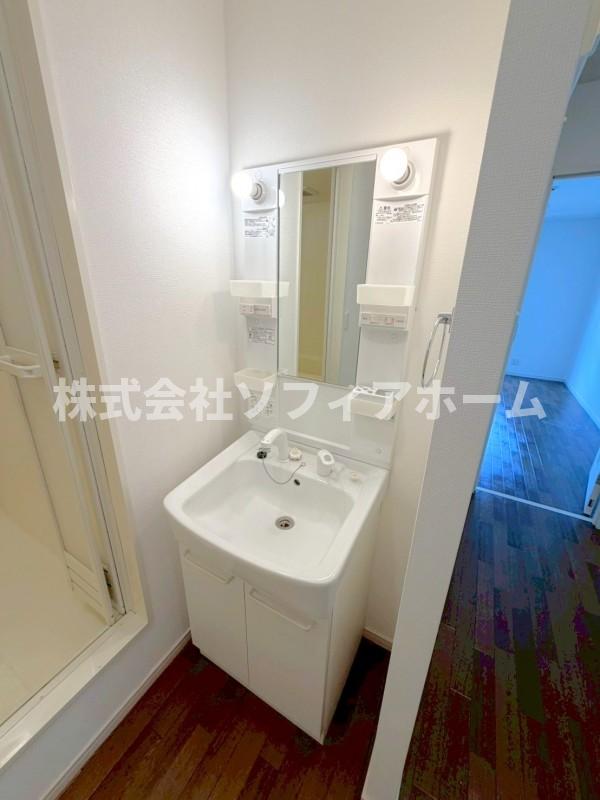 洗面設備　205号室のお写真となります