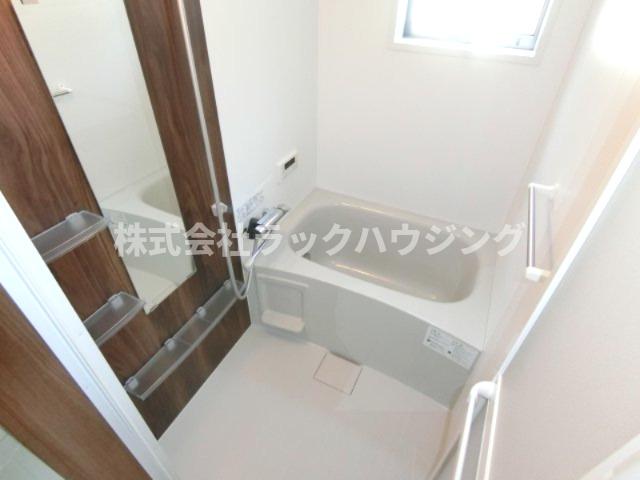 バス・シャワールーム　【お部屋探しはラックハウジングにお問合せ下さいませ】