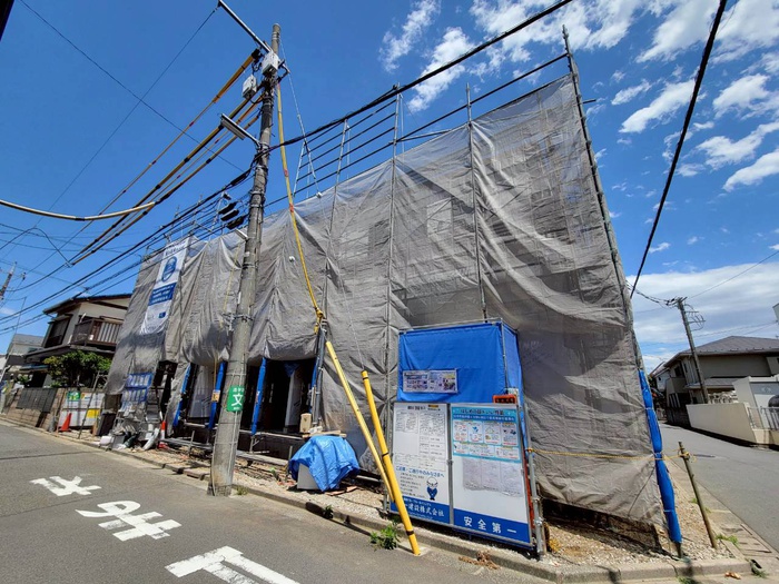 建物外観　建築中
