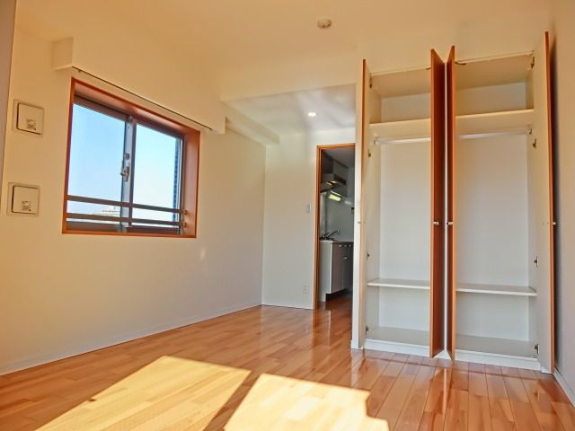 その他部屋・スペース　角部屋２面採光　洋室７帖