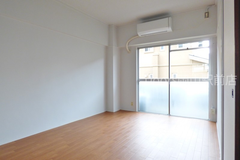 居室・リビング　別のお部屋の写真です。