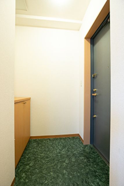 玄関　※写真は同タイプ住戸です。