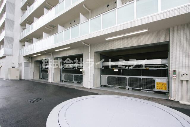 駐車場　?