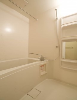 バス・シャワールーム　同タイプの別部屋